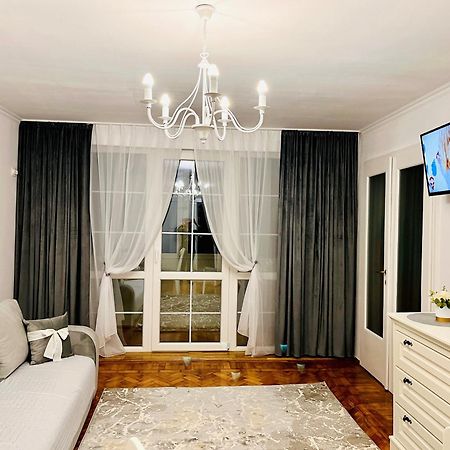 Dream Rooms Хунедоара Екстериор снимка