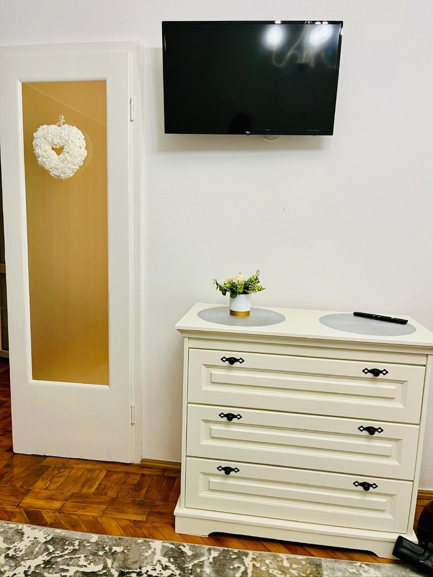 Dream Rooms Хунедоара Екстериор снимка